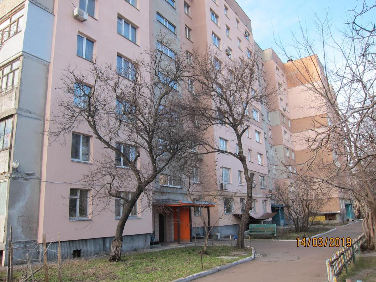 Комфортная 1-Комнатная Новопречистенская 1 Cherkasy Exterior photo